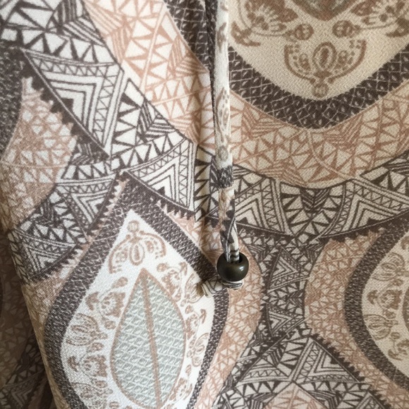 Dress - Picture 4 of 9